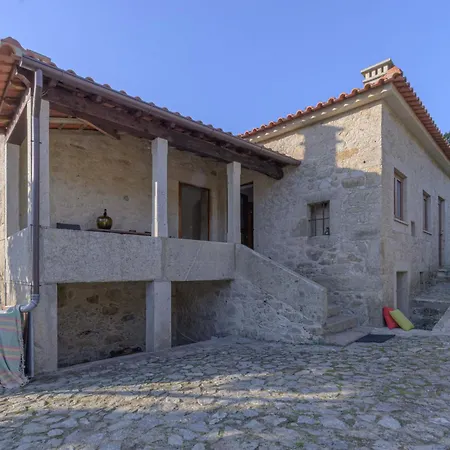 בית נופש Pedra By Interhome